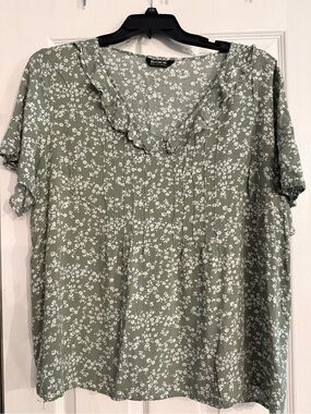 BloomChic Sage Green Floral Ruffle V-Neck Blouse